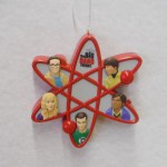 BIG BANG THEORY PLAYS THEME SONG