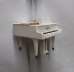 MUSICAL PIANO