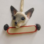SIAMESE CAT WITH NAME PLATE