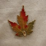 SILVER MAPLE LEAF MAGNET