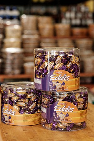 Wellmade Caramel Cocoa Eclairs 800g