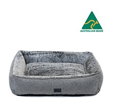 Superior Pet Goods Lounger Arctic Faux Fur Large Dog Bed