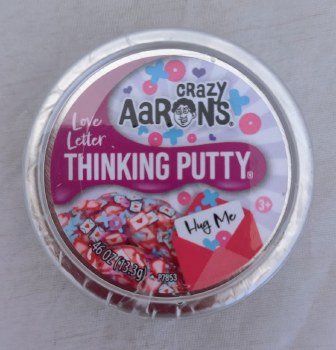 Thinking Putty Mini Tin: Love Letter - Hug Me "XOX"