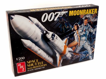 1/200 Moonraker Shuttle - James Bond Plastic Model Kit