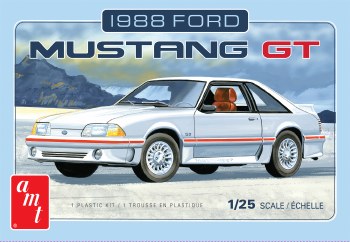 1/25 1988 Ford Mustang Plastic Model Kit