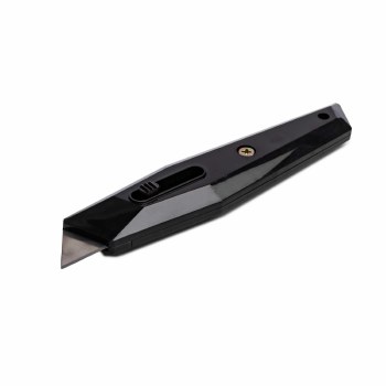 Utility Knife with Retract Blade