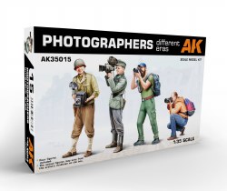 1/35 Photographers (Diff Eras)