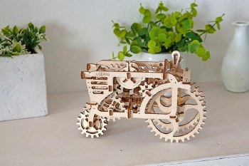 UGears: Tractor