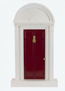 BYERS' CHOICE RED DOOR W/PINEAPPLE