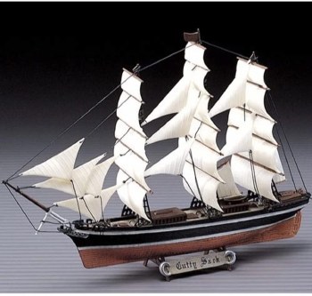 ACADEMY CLIPPER SHIP CUTTY SARK MODEL