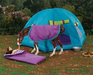 BREYER BACKCOUNTRY  CAMPING SET