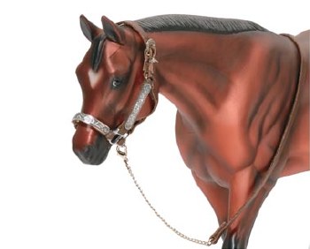 BREYER TRADITIONAL LEATHER HALTER W/LEAD