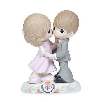 P/M 40TH ANNIVERSARY FIGURINE SWEETER