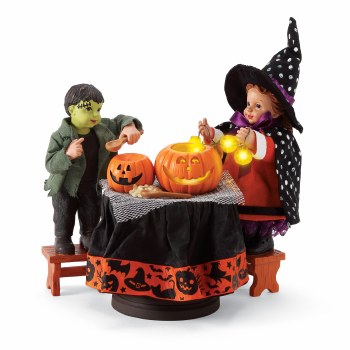 POSSIBLE DREAMS CARVING PUMPKINS