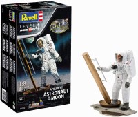 REVELL APOLLO 11 ASTRONAUT ON MOON