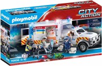 PLAYMOBIL RESCUE AMBULACE W/L&S