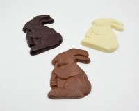 BROMILOW'S 3oz BUNNY W/CARROT WHITE
