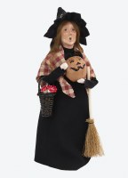BYERS' CHOICE WITCH W/PUMPKIN