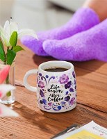 CUP & SOCK GIFT SET LIFE BEGINS COFFEE