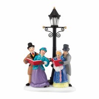 D56 DICKENS CAROLING BY LAMPLIGHT