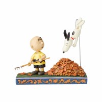 JIM SHORE CHARLIE BROWN SNOOPY IN LEAVES