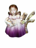 JOSEF BIRTHDAY GIRLS 4 YR OLD FIGURINE