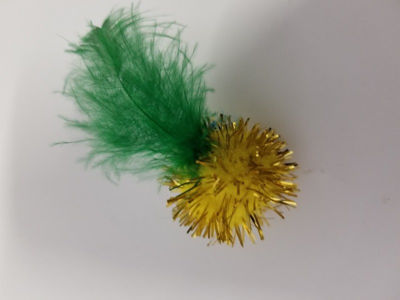 Boca Pet Cat Toy Tabby Tinsel Feather Puff Phydeaux Cary