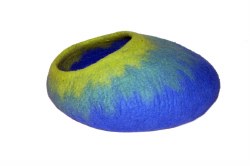 Dharma Dog Karma Cat - Felted Bed - Ombre Cave - Blue/Green