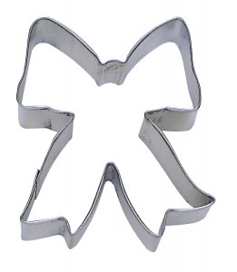 R &amp; M International Cookie Cutter: Bow