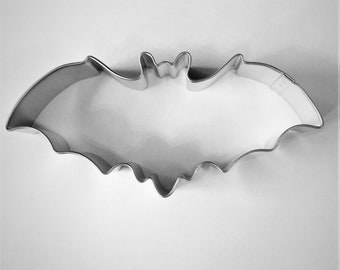 R &amp; M International Halloween Bat Cookie Cutter
