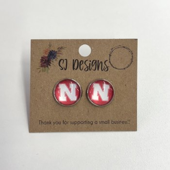Stud Earring Red with N