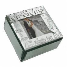 Wedding Gift Trinket Box With mirror finish Mr and Mrs