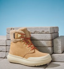 Additional picture of Merrell Women's Marquette Thermo Lace Waterproof Boots Tan Size 6.5