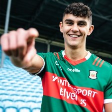 Additional picture of O'Neills Mayo GAA Home Jersey (Bottle Green Red) Size Medium