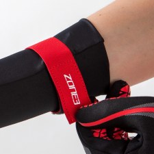 Additional picture of Zone3 Neoprene Swim Gloves (Black Red) Medium