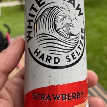 White Claw Hard Seltzer Strawberry 24oz Can