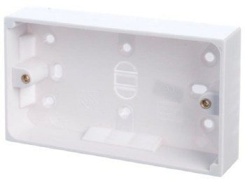 2G 25mm Pattress Box