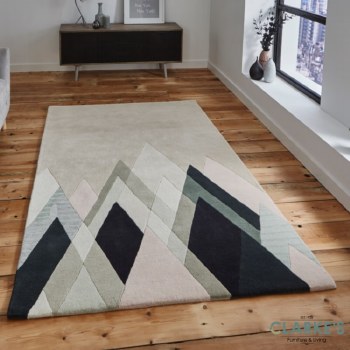 Michelle Collins 'Stand Tall' Wool Rug 150 x 230cm