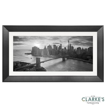 New York - Framed Wall Art 62 x 112 cm