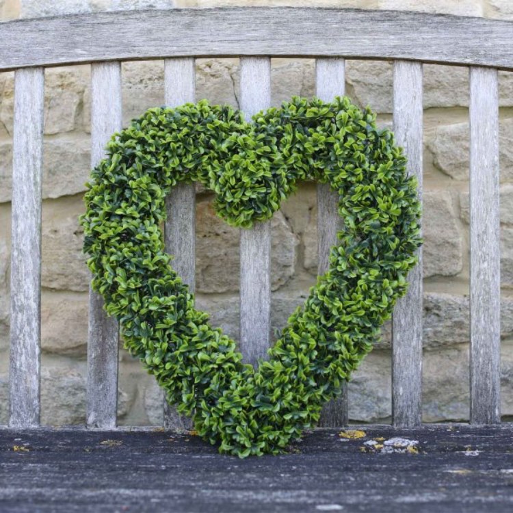 Chic Home Decorating Ideas Easy Interior Design Heart Topiary