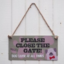 PetFun - Close The Gate Sign