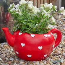 Teapot Heart Planter - Garden Decoration