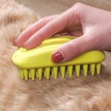 Additional picture of Zoon Dog Detangler Brush