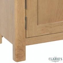 Additional picture of Purdi Oak Small TV Unit