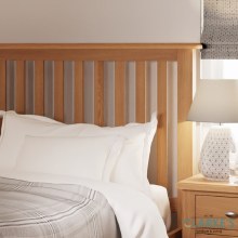 Additional picture of Georgia Oak 4ft6 Bed Frame