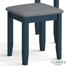 Additional picture of Harrogate Dressing Table Set