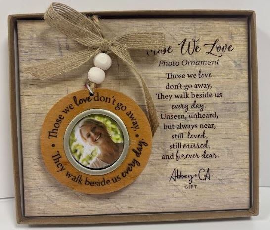 CEDAR THOSE WE LOVE PHOTO ORNAMENT