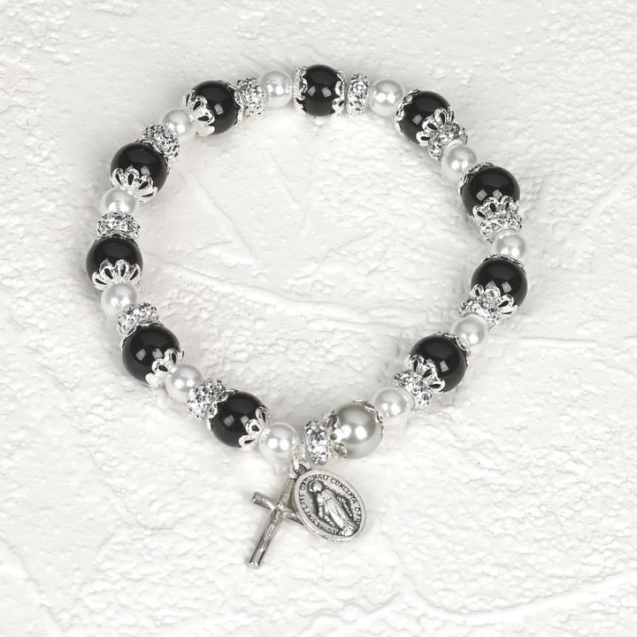 BLACK ROSARY BRACELET WITH PEARLS