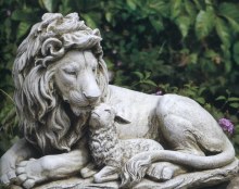 LION AND LAMB OUTDOOR GARDEN STATUE