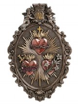 3 HEART PLAQUE 9X14
